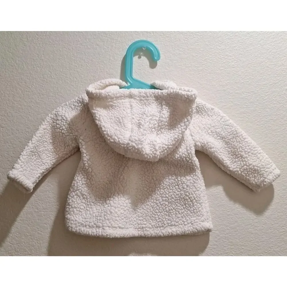Baby girl hoodie by Carter's in size 6 months White, great shape